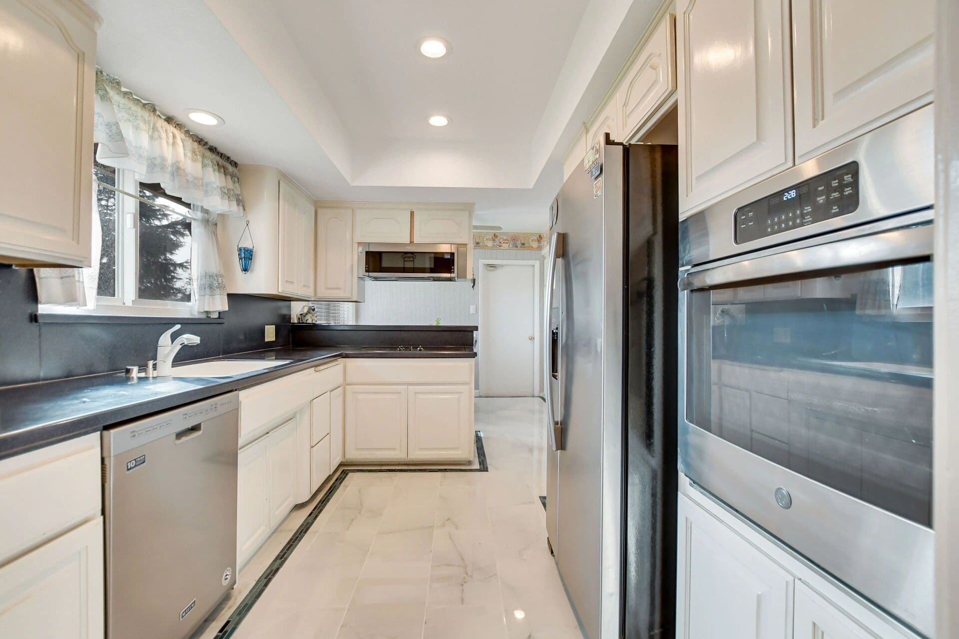 Claremont California brokers 