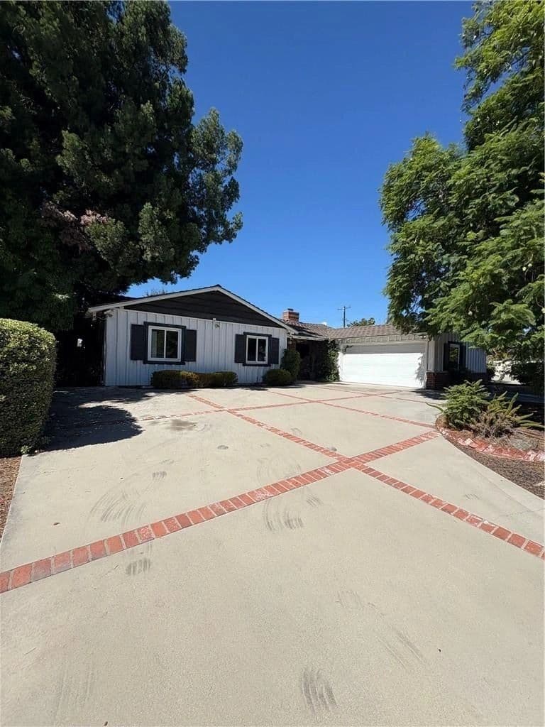 JUST SOLD in Claremont!1521 Mural Drive • Claremont, CA 91711SOLD