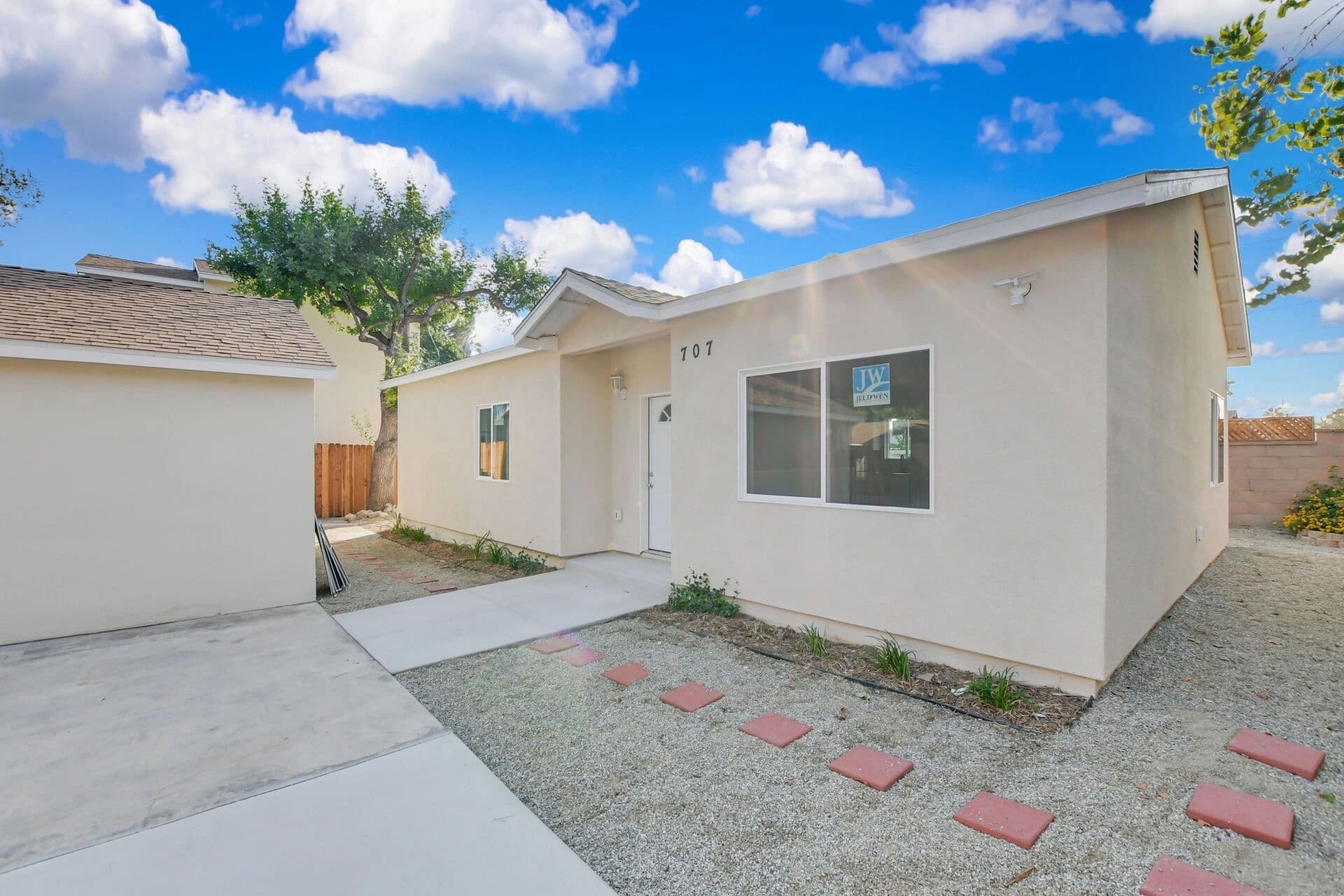 Real estate agent claremont California