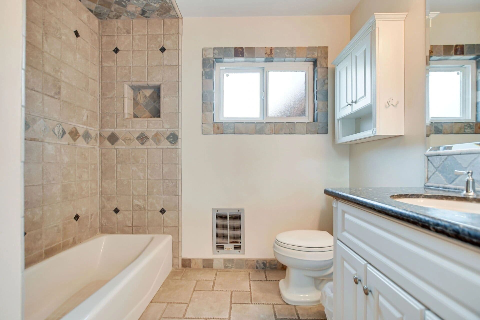 423 Lewis court Clarmeont CA just Listed: $758,888